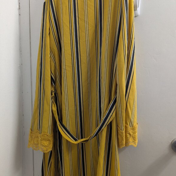 Vintage Dressing Gown - Picture 4 of 5